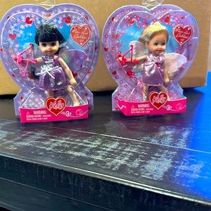 2009 Target Stores Kelly and Kayla Valentine Dolls